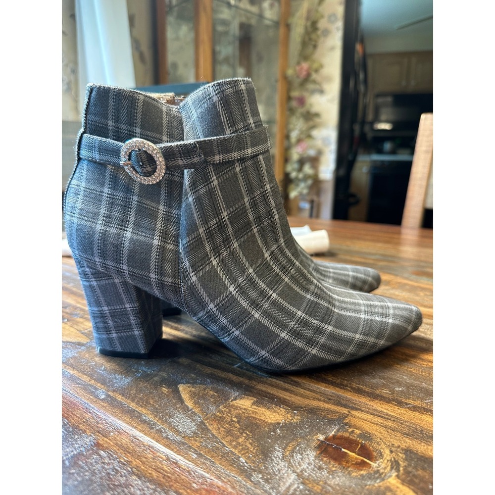 LifeStride Sparkle Grey Plaid‎ Rhinestone Buckle Ankle Boots 9W Pointed Toe Heel